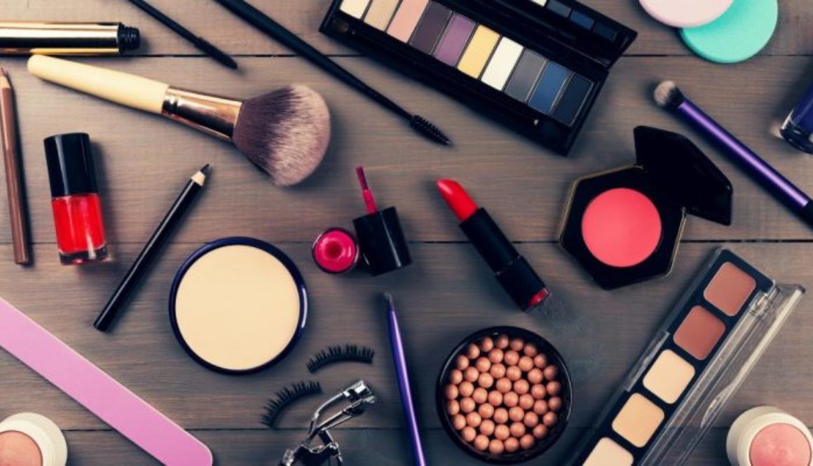 cbd-exploding-cosmetics-industry-does-it-make-difference-762x400.jpeg