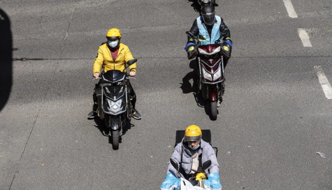 Delivery-Drivers-China-Business-1231882268.jpg